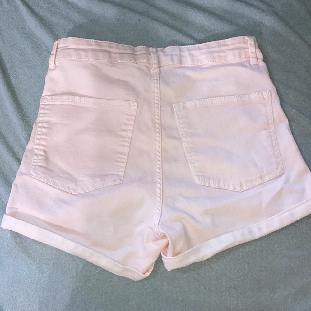 HIGH RISE SHORTS - Picture 2 of 3